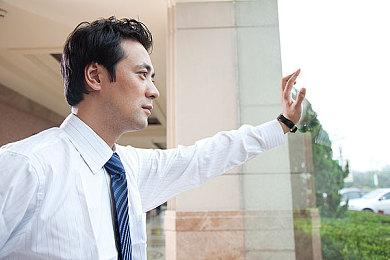 《使命召唤®：黑色行动6™》与《使命召唤®：战争地带™》第5赛季即将发布！